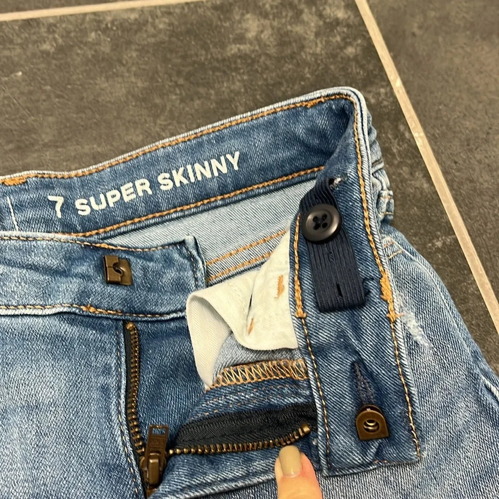 Gap Kids Girls Super Skinny Medium Wash Distressed Jeans - size 7